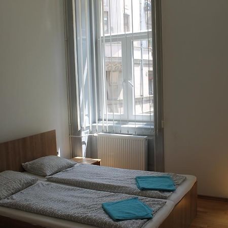 Capital Guesthouse Βουδαπέστη Εξωτερικό φωτογραφία