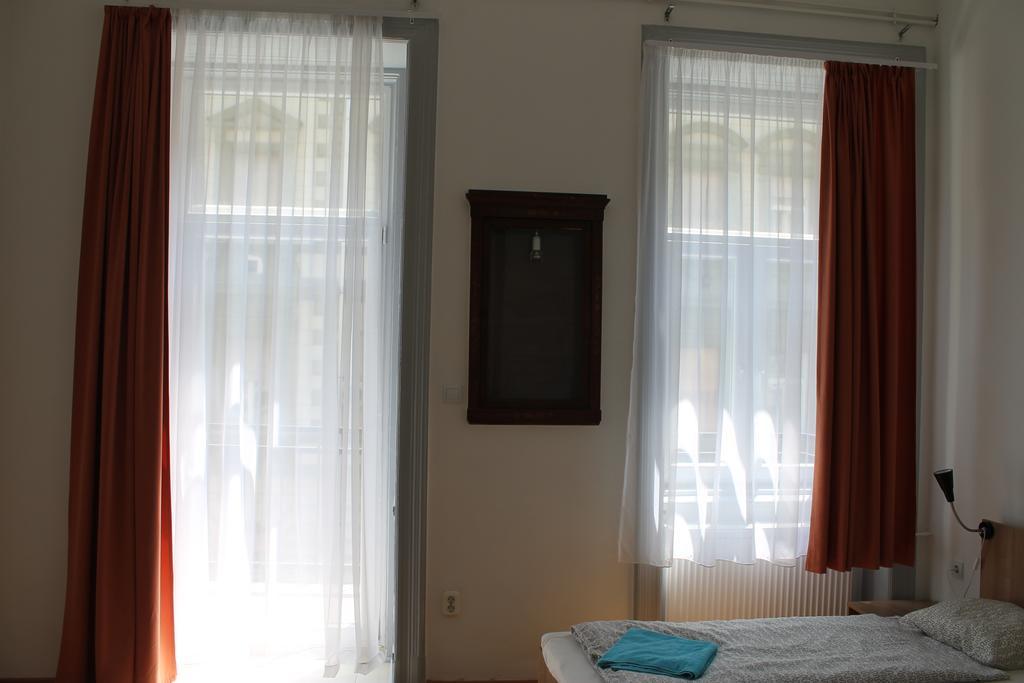 Capital Guesthouse Βουδαπέστη Εξωτερικό φωτογραφία