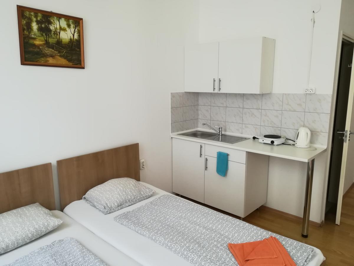 Capital Guesthouse Βουδαπέστη Εξωτερικό φωτογραφία